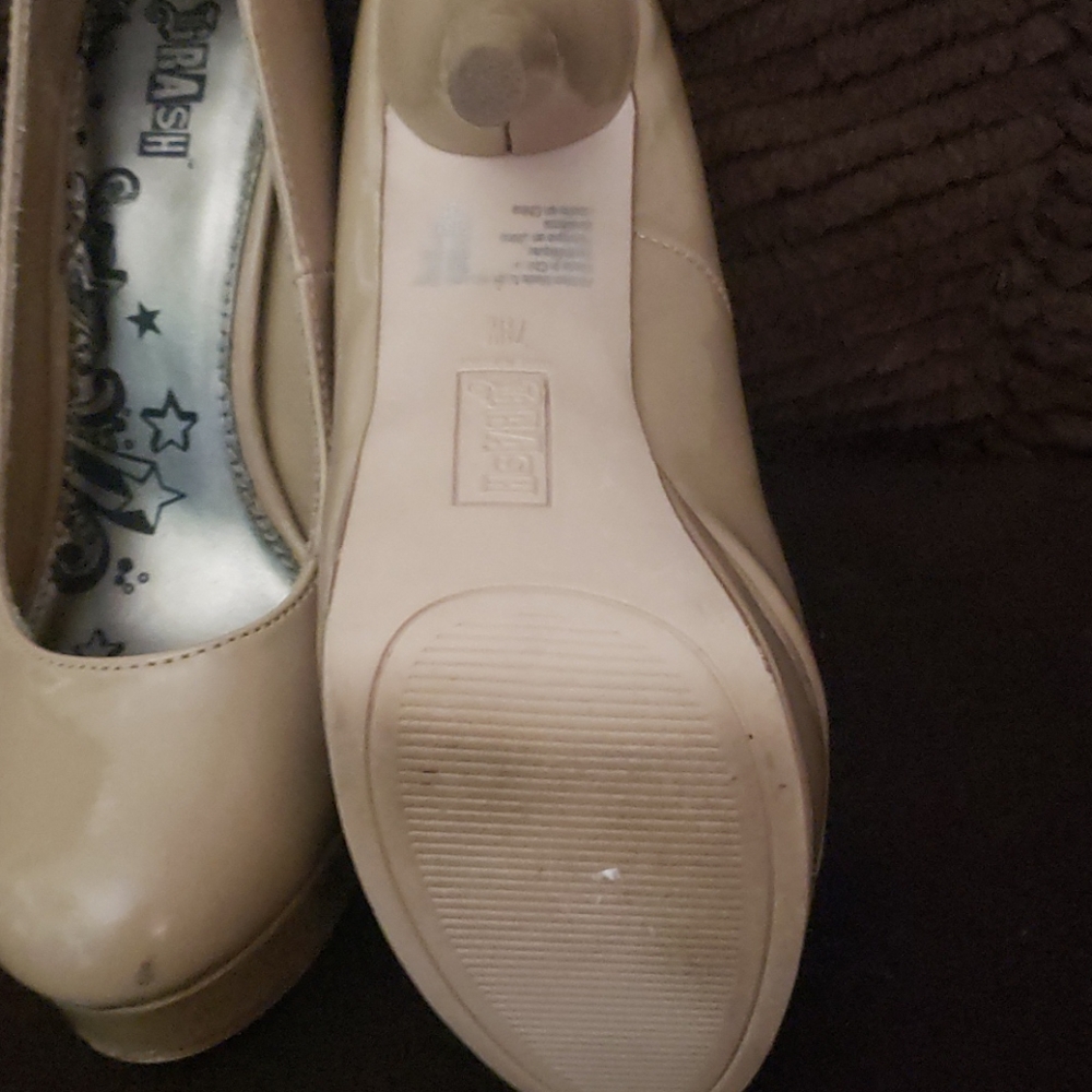 Shoes - Picture 3 of 3